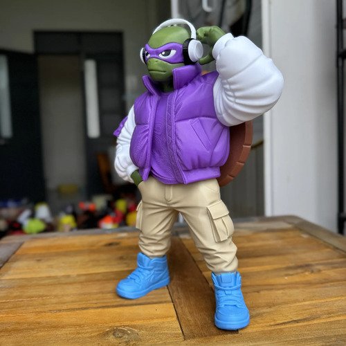 D_606229-MLB110944717768_052026-O.jpg Donnie Urban Vibes 25cm Boneco Colecionável Geek - Imagem 7