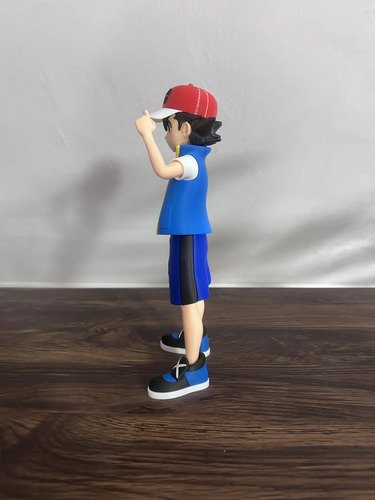 D_614708-MLB111944855617_052026-O.jpg Ash Ketchum 28cm Action Figure Pokémon Inspirado - Imagem 2