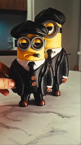 D_632402-MLB109096699659_032026-O.jpg Boneco Minion Peaky Blinders 25cm - Action Figure 3d - Imagem 3