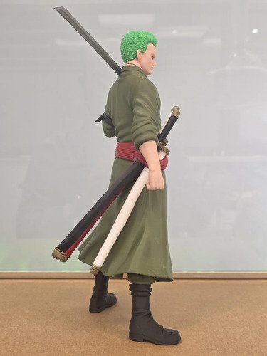 D_678964-MLB111350350135_052026-O.jpg Action Figure Roronoa Zoro 27cm Inspirado One Piece - Imagem 4