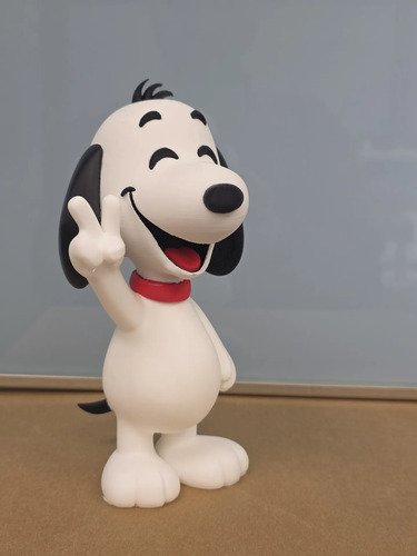 D_702866-MLB111359219969_052026-O.jpg Snoopy O Pacifista 20cm Boneco Inspirado Geek - Imagem 3