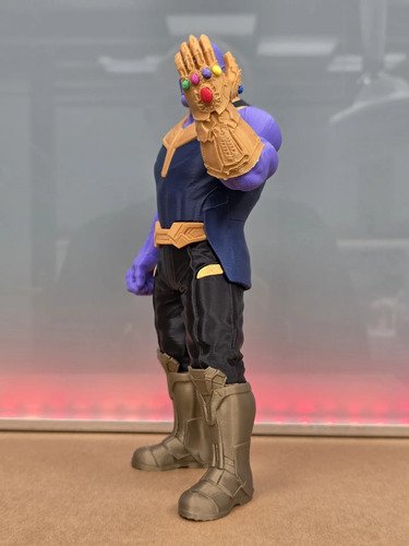 D_723534-MLB111831217575_052026-O.jpg Thanos 24cm Action Figure Inspirado Geek Colecionável - Imagem 3