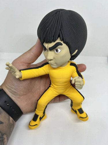 D_752790-MLB110903271230_052026-O.jpg Action Figure Bruce Lee 20cm Boneco Inspirado - Imagem 3