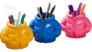 Porta-caneta Jaqueta Puffer Inspirado Nike Geek