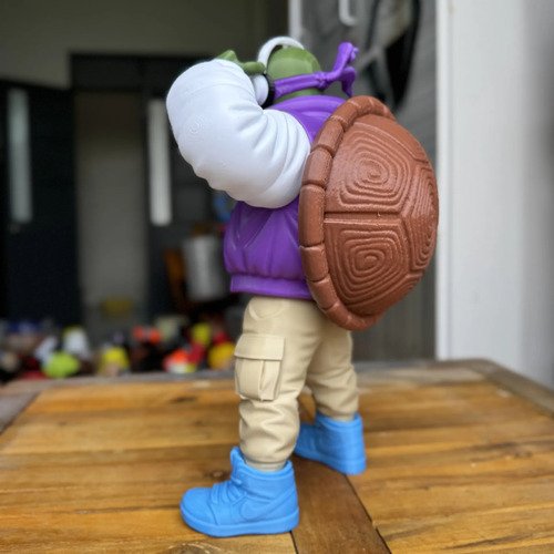 D_788763-MLB111913883453_052026-O.jpg Donnie Urban Vibes 25cm Boneco Colecionável Geek - Imagem 6