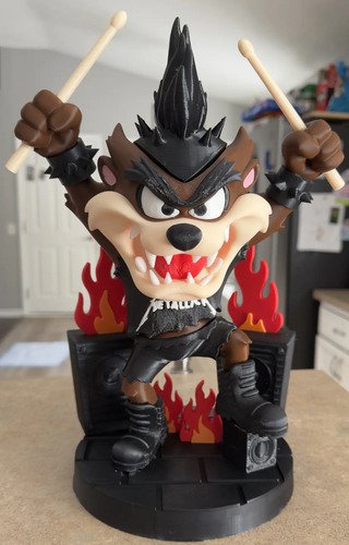 D_789594-MLB105171841943_012026-O.jpg Boneco Taz Mania Punk Metallica 30cm - Exclusivo Rock 3d - Imagem 2