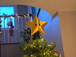 Ponteira De Árvore Estrela Mario Bros Decoração Gamer Natal Dourado Estrela Mario Bros