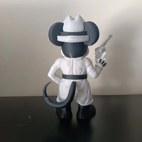 D_906834-MLB112804001497_062026-O.jpg Miniatura Mickey Mouse Detetive 25cm Action Figure - Imagem 8
