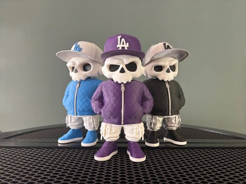 D_910151-MLB106849722766_022026-O.jpg Boneco Skully Estilo Urbano Streetwear Action Figure Hype La - Imagem 3