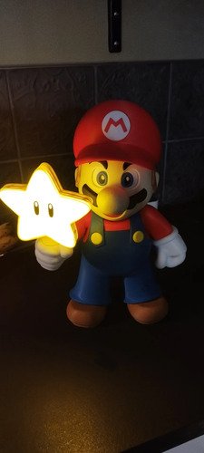 D_920861-MLB110815942395_042026-O.jpg Boneco Luminária Mario Bros Estrela Led Bivolt 3d 30cm+ Multicolor Amarelo Bivolt - Imagem 2