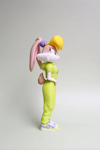 D_922681-MLB110374653322_052026-O.jpg Lola Bunny Urban Vibes 28cm Inspirado Looney Tunes - Imagem 7