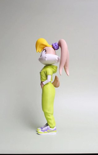 D_943655-MLB110374742988_052026-O.jpg Lola Bunny Urban Vibes 28cm Inspirado Looney Tunes - Imagem 8