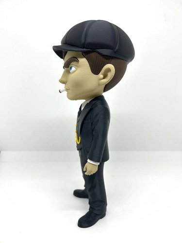 D_946010-MLB111725249593_052026-O.jpg Thomas Shelby 20cm Action Figure Inspirado Serie - Imagem 8