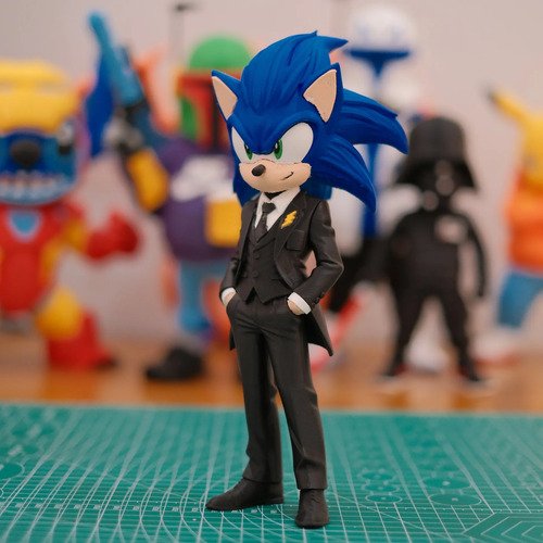 D_980240-MLB112516227545_052026-O.jpg Boneco Sonic De Terno 25cm Action Figure Colecionável - Imagem 3