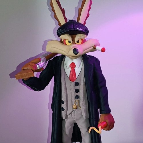 D_990819-MLB110764438686_052026-O.jpg Coiote Malandro 25cm Action Figure Inspirado Peaky - Imagem 4